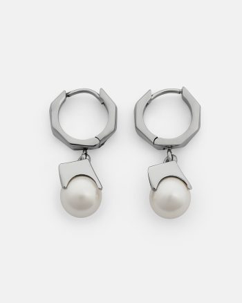 Pearl dangling earrings