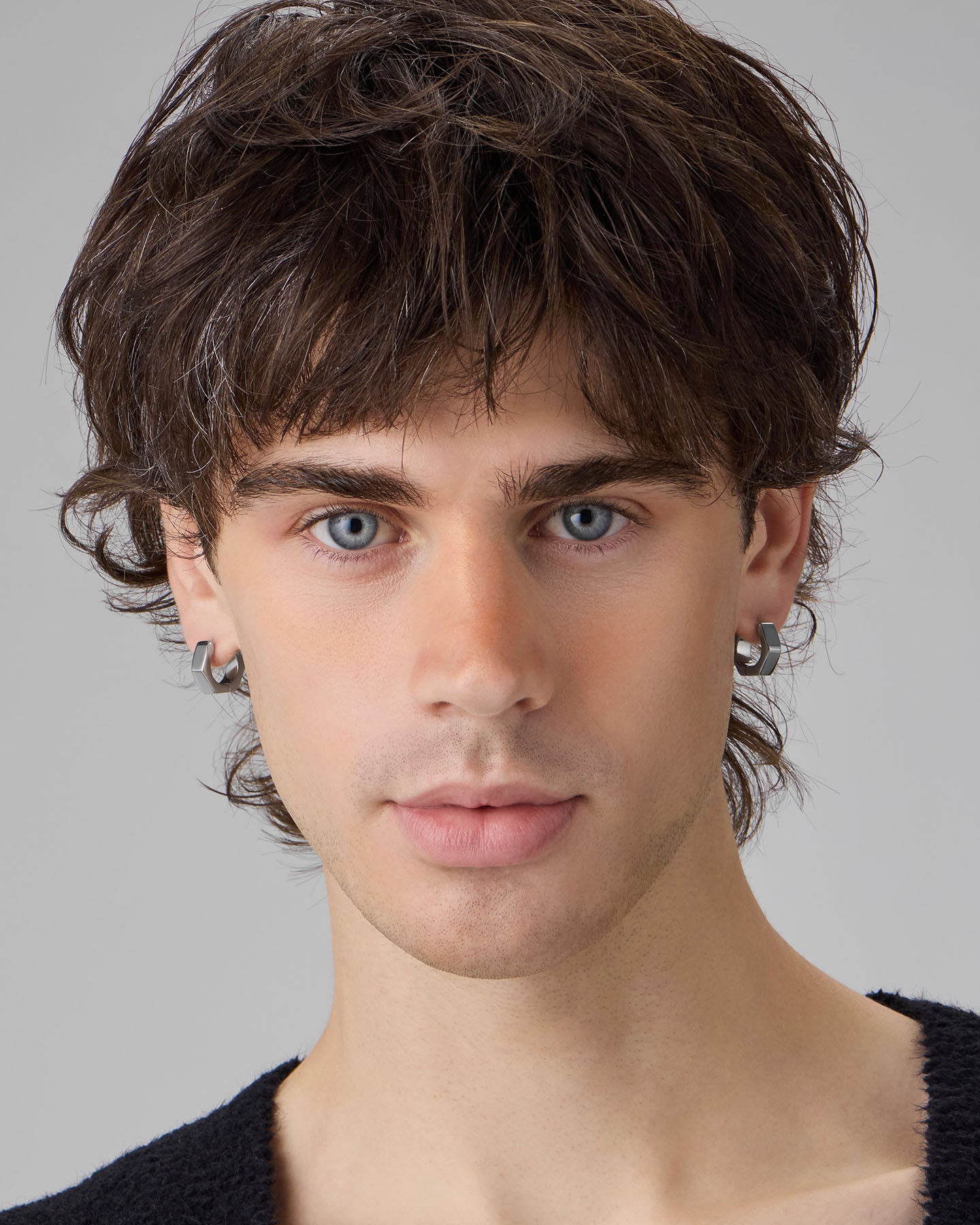 Recontextualized_Bind_Earring_SS_POM_01 Bind - Image 4