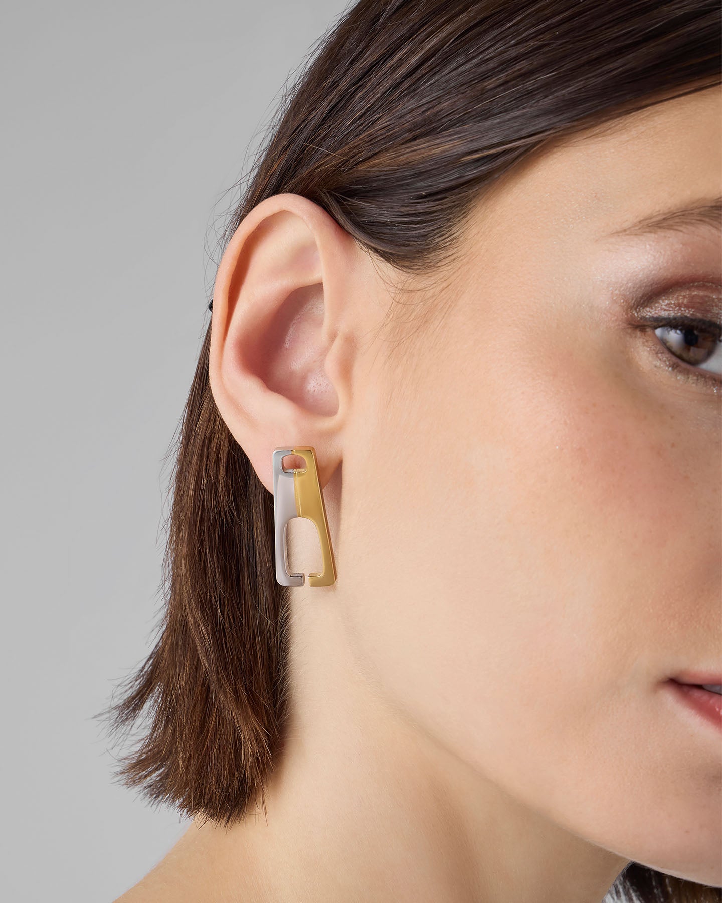Recontextualized_Draw_Earring_SS_POM_05 Draw - Image 5