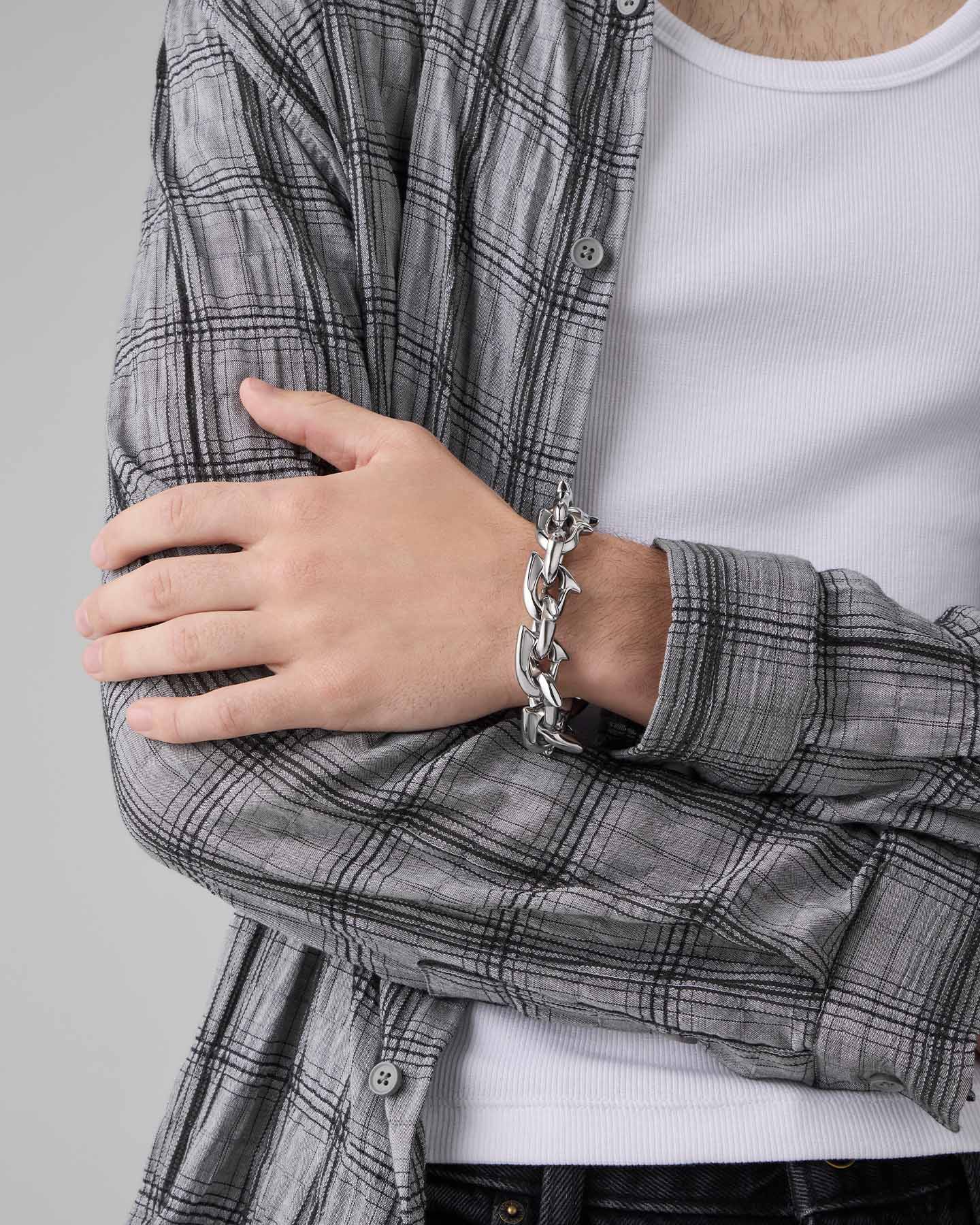Recontextualized_Fixate_Bracelet_SS_POM_04 Fixate - Image 7