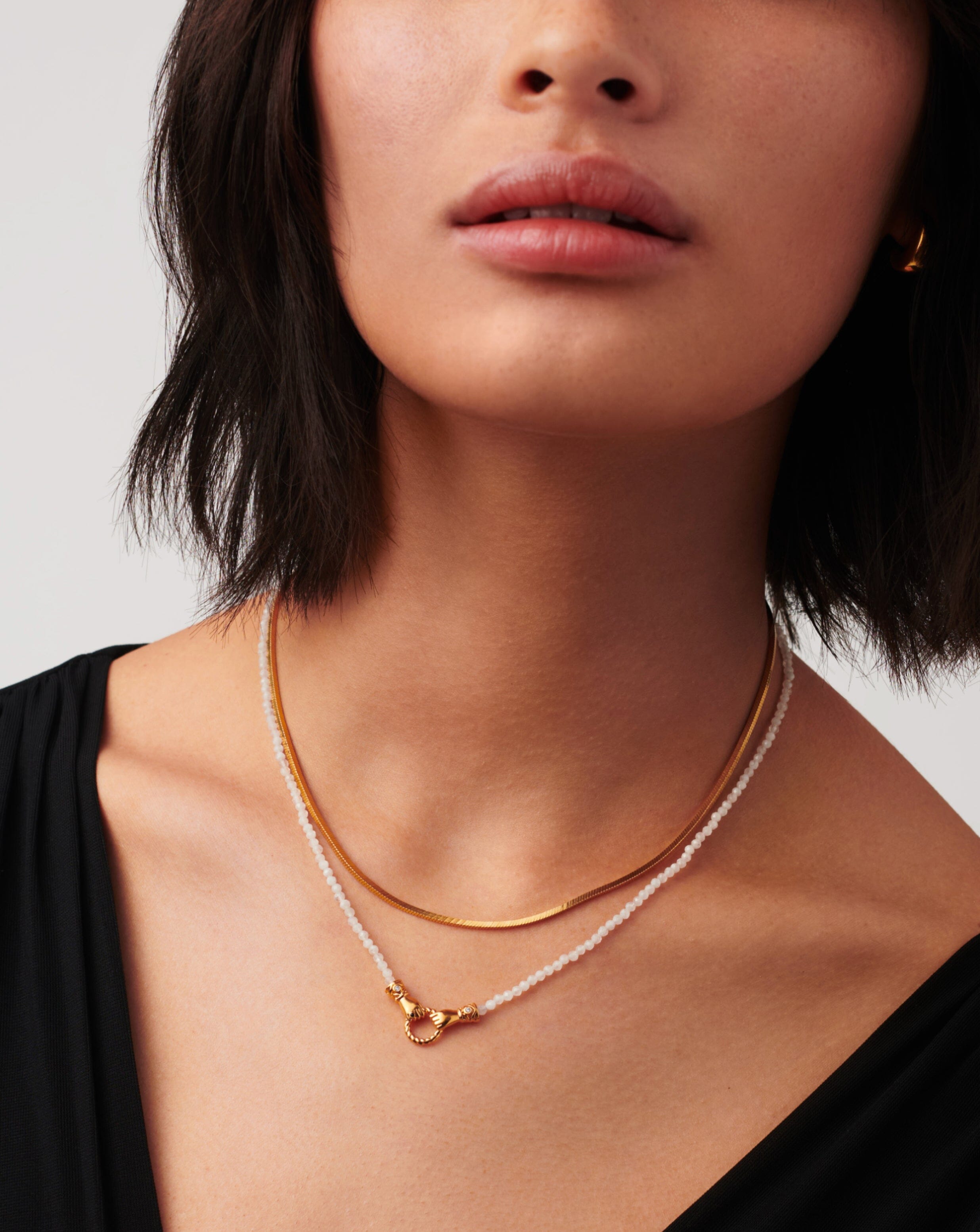harris-reed-in-good-hands-mini-beaded-gemstone-necklace-18ct-gold-platedrainbow-moonstone-necklaces-missoma-295436 Harris Reed In Good Hands Mini Beaded Gemstone Necklace | 18ct Gold Plated/Rainbow Moonstone - Image 2